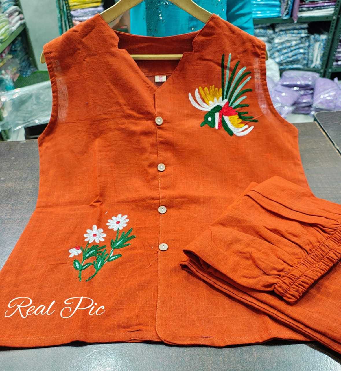 Premium Cotton Slub Coord-Set with Aari Work β Trending & Chic