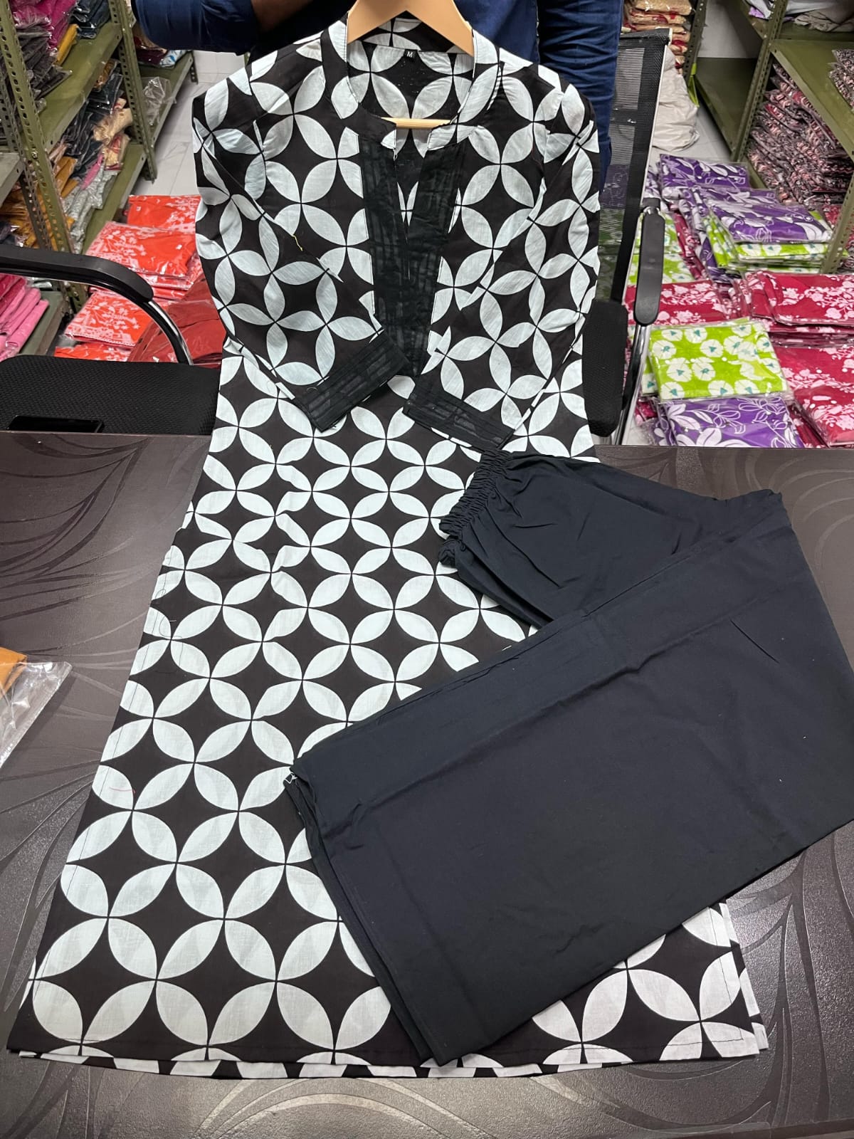 πβ¨ NEW LAUNCH β Elegant Floral Cotton Kurta Pant Set β¨π