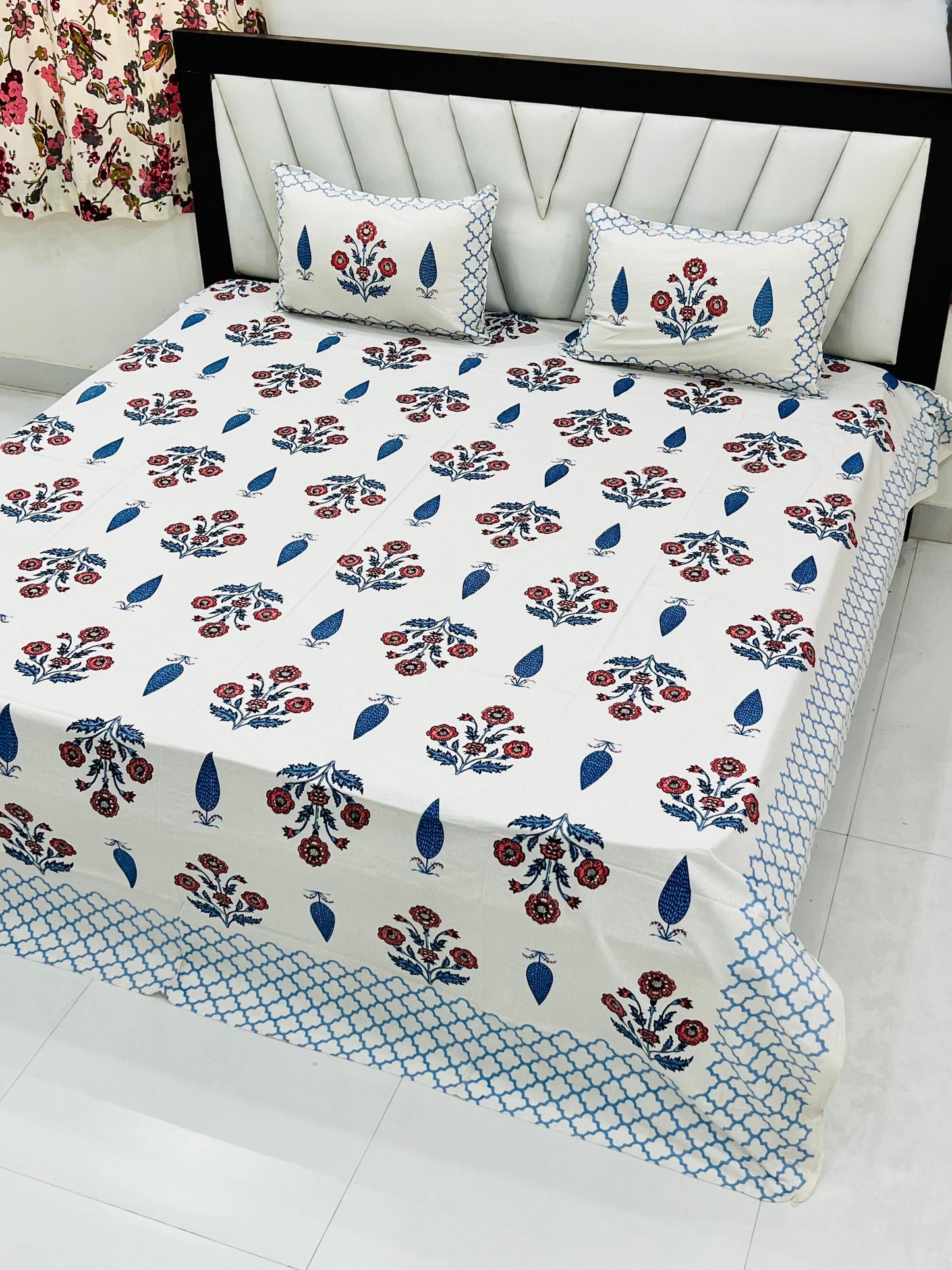 Indigo Floral Hand Look King Size Cotton Bedsheet with Reversible Pillow Covers