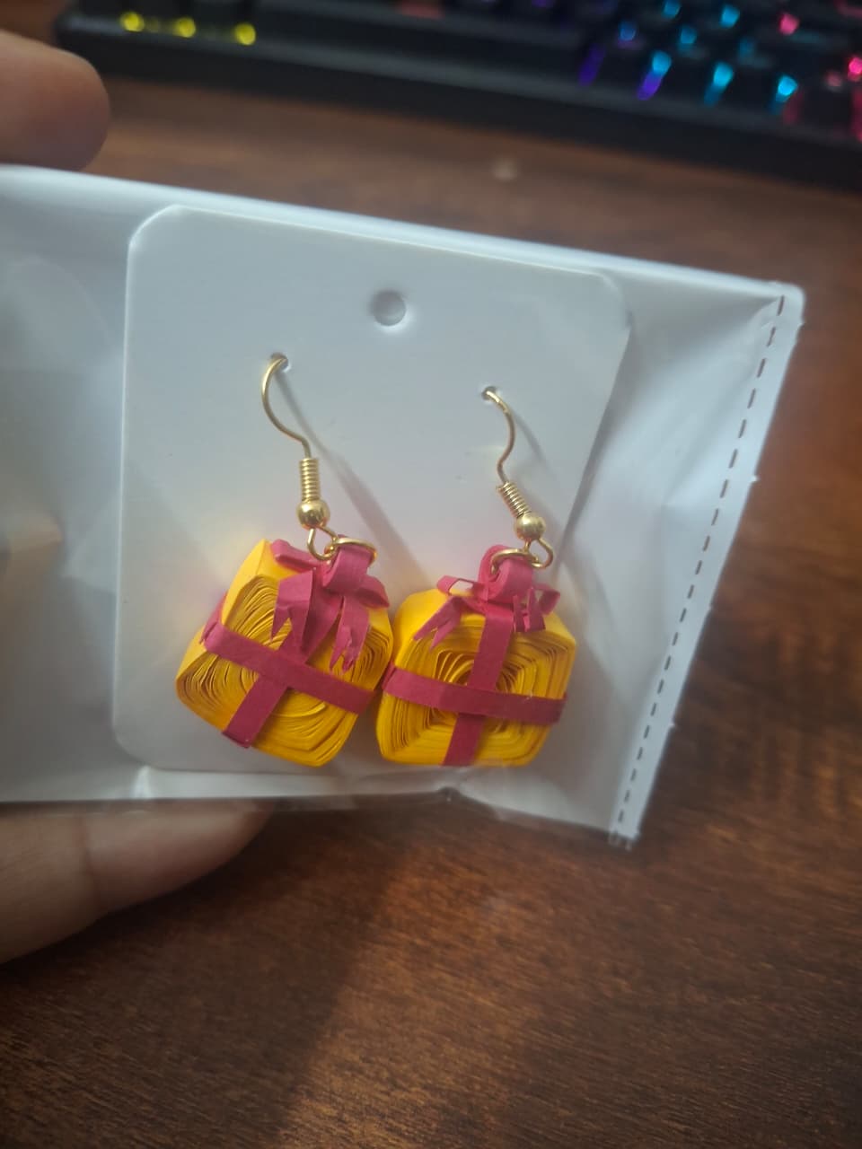 Sunshine Gift Box Quilling Earrings