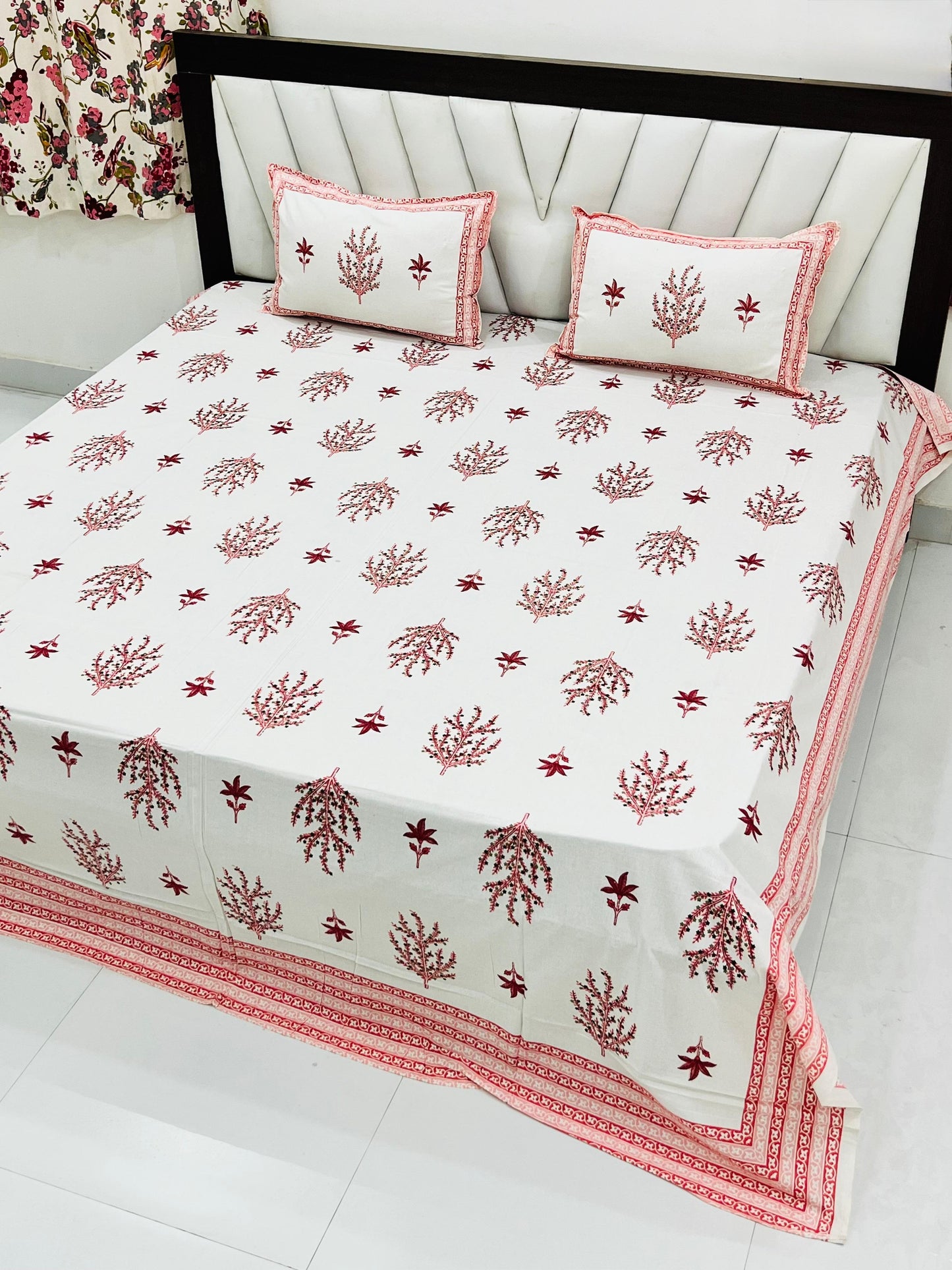 Rust Red Floral Hand-Look King Size Bedsheet