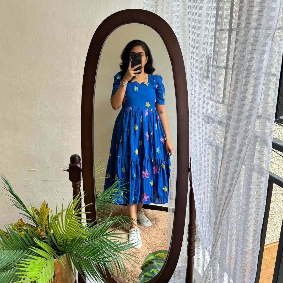 🌸💙 NEW LAUNCH – Royal Blue Floral Embroidered Midi 💙🌸