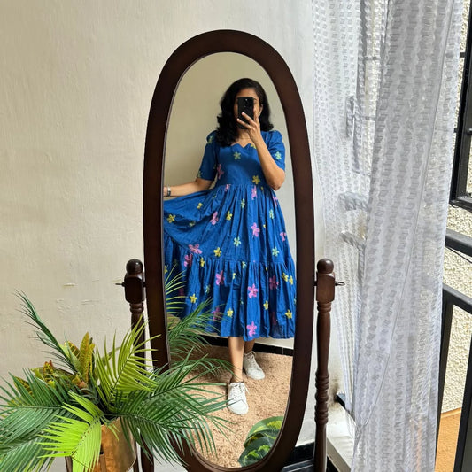 🌸💙 NEW LAUNCH – Royal Blue Floral Embroidered Midi 💙🌸