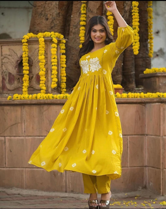 Bandhej Discharge Print Cotton Kurta Pant Set – Elegant & Comfortable