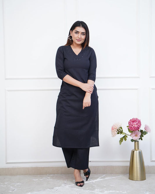 💙✨ NEW LAUNCH – Elegant Blue Kurti Pant Set ✨💙