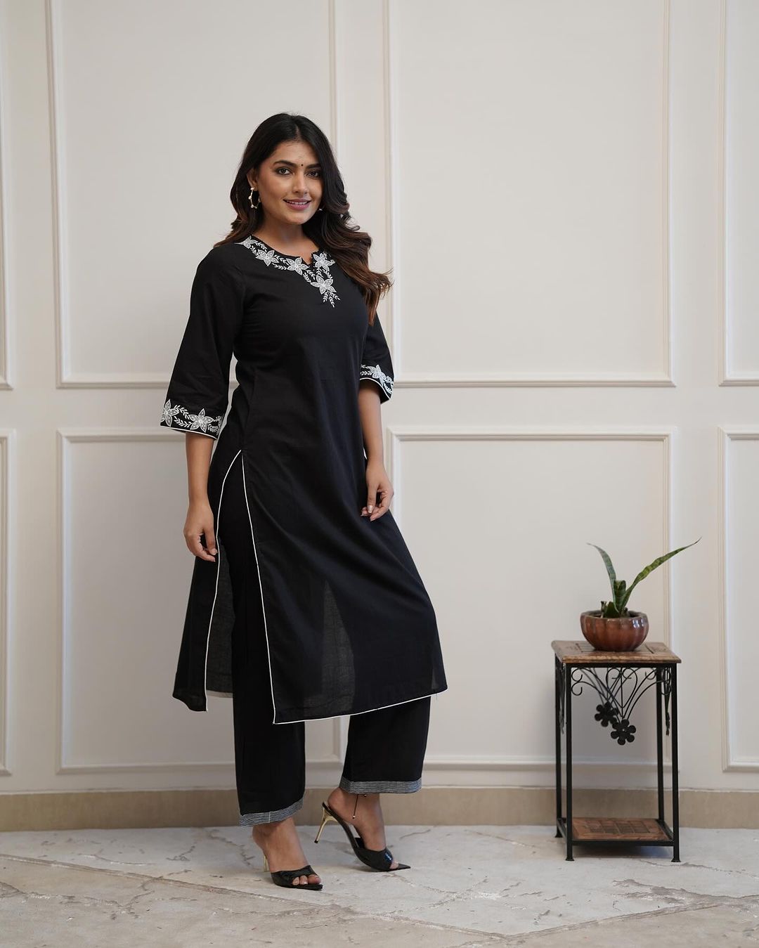 ✨ Upgrade Your Office Wear with Timeless Elegance! ✨