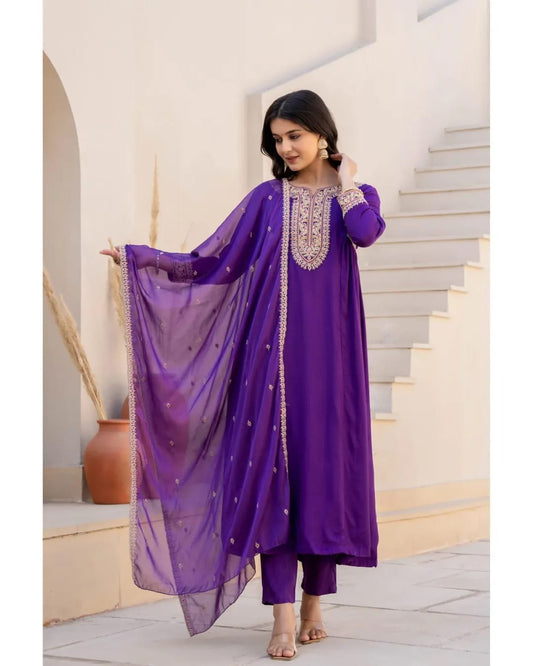 ✨ Regal Grace A-Line Anarkali Suit Set – Embroidered Elegance ✨