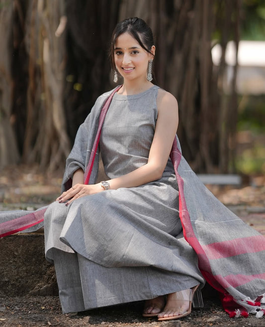 Sulabh A-Line Kurti Set with Linen Dupatta